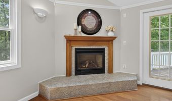 10 Mountain Rd, Brookline, NH 03033