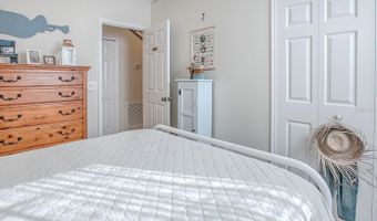 926 DEKLEVA Dr, Apopka, FL 32712