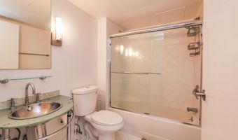 526 Pacific Ave, Atlantic City, NJ 08401
