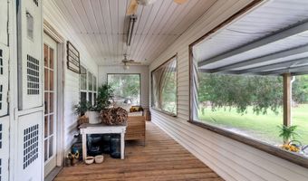 1098 Charles Marks Rd, Arnaudville, LA 70512