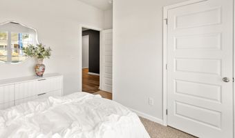 1305 EIDSON St, Athens, AL 35611