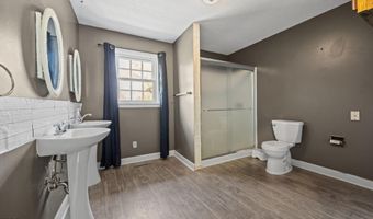 750 Greenleaf Rd, Angier, NC 27501