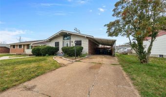 3340 Causeway Dr, Arnold, MO 63010