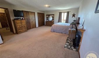 315 S 4th St W, Baker, MT 59313