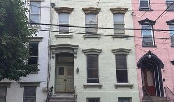 11 Elm St, Albany, NY 12202