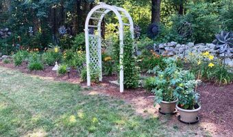 16 Chestnut St, Acton, MA 01720
