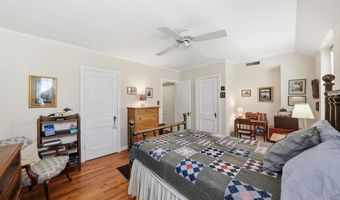 1401 S EDGEWOOD St 500, Arlington, VA 22204