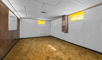 523 S Clarendon Ave, Addison, IL 60101