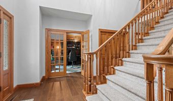 3901 N MILLWOOD Dr, Appleton, WI 54913