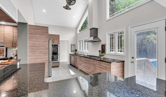 199 Pinckney Rd, Little Silver, NJ 07739