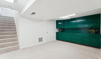 1030 WELSH Dr, Rockville, MD 20852