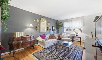 297 Merrick Rd D 1, Amityville, NY 11701