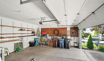 1480 Kelly Green Dr, Ann Arbor, MI 48103
