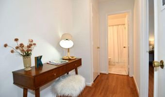 10637 MONTROSE Ave #204, Bethesda, MD 20814