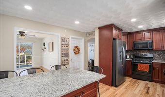 6 Eldorado Dr, Johnston, RI 02919