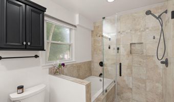 8470 NICOLE Ct, Annandale, VA 22003