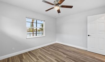 831 CHIPAWAY Dr, Apollo Beach, FL 33572