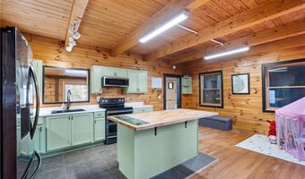 1671 Burns Ct, Austin, IN 47102