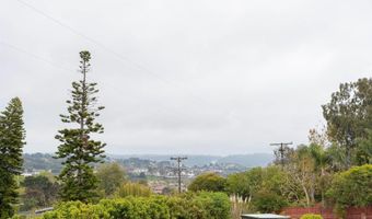 557 Canyon Dr, Solana Beach, CA 92075