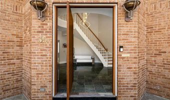 35 River Run, East Greenwich, RI 02818
