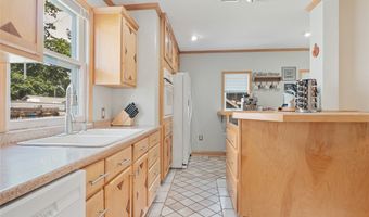 705 38th St, Des Moines, IA 50312
