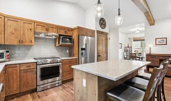 236 Bluebunch Ct, Bigfork, MT 59911