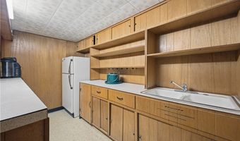 255 S Beverly Ave, Austintown, OH 44515