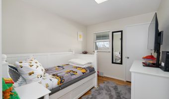 12 Shaw Dr, Alexandria, KY 41001