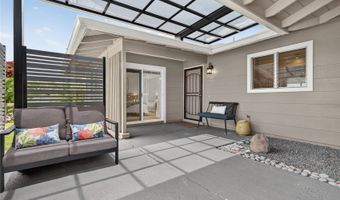 633 Keolu Dr, Kailua, HI 96734