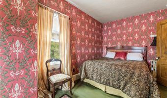 305 N Main St, Alma, WI 54610