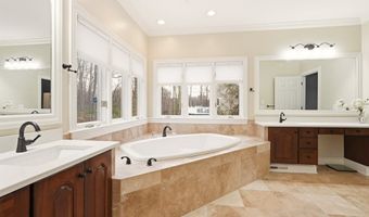 309 High Blf, Aurora, OH 44202