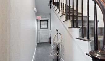 2 Bangor St, Augusta, ME 04330