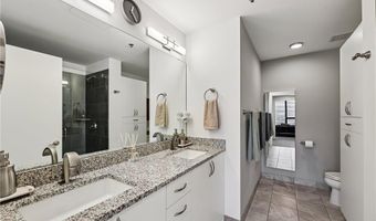 1240 S 2nd St 411, Minneapolis, MN 55415