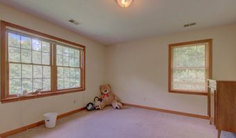 15 Dilaj Dr, Columbia, CT 06237