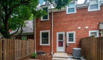 3364 S WAKEFIELD St #A, Arlington, VA 22206