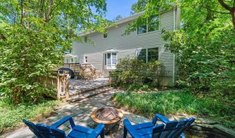 3843 30TH St N, Arlington, VA 22207