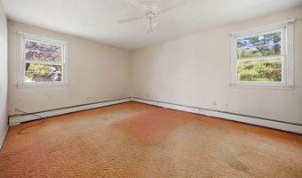 218 Woodland Ave, Bloomfield, CT 06002