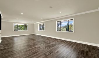 875 White Cottage Rd N, Angwin, CA 94508