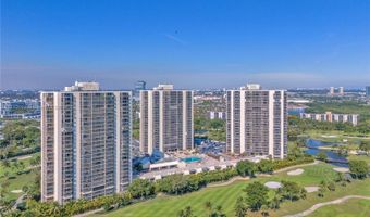20351 W Country Club Dr TH17, Aventura, FL 33180