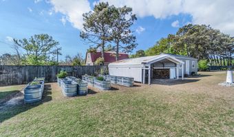 111 Waterway Ct, Aydlett, NC 27916