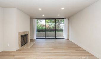 1900 Vine 214, Hollywood, CA 90068