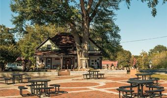 13 Piney Grove Ct, Auburn, GA 30011