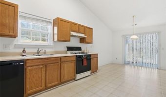 6214 Treeridge Dr, Acworth, GA 30101