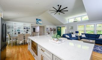 14 Valley Brook Rd, Barnstable, MA 02632