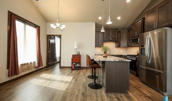 2729 E Palmer St, Brandon, SD 57005