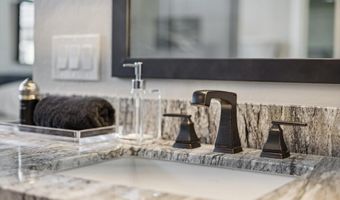 4216 E PRESCOTT Pl, Chandler, AZ 85249