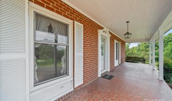 33 Lake St, Badin, NC 28009