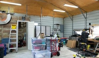 110 Lake Ridge Dr, Baxley, GA 31513