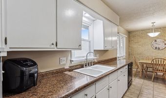 302 NW Arlan Dr, Ankeny, IA 50023