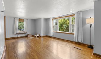 93 Marconi Ave, Bristol, CT 06010